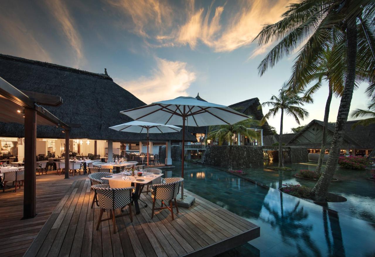 Constance Belle Mare Plage Esterno foto The Deck