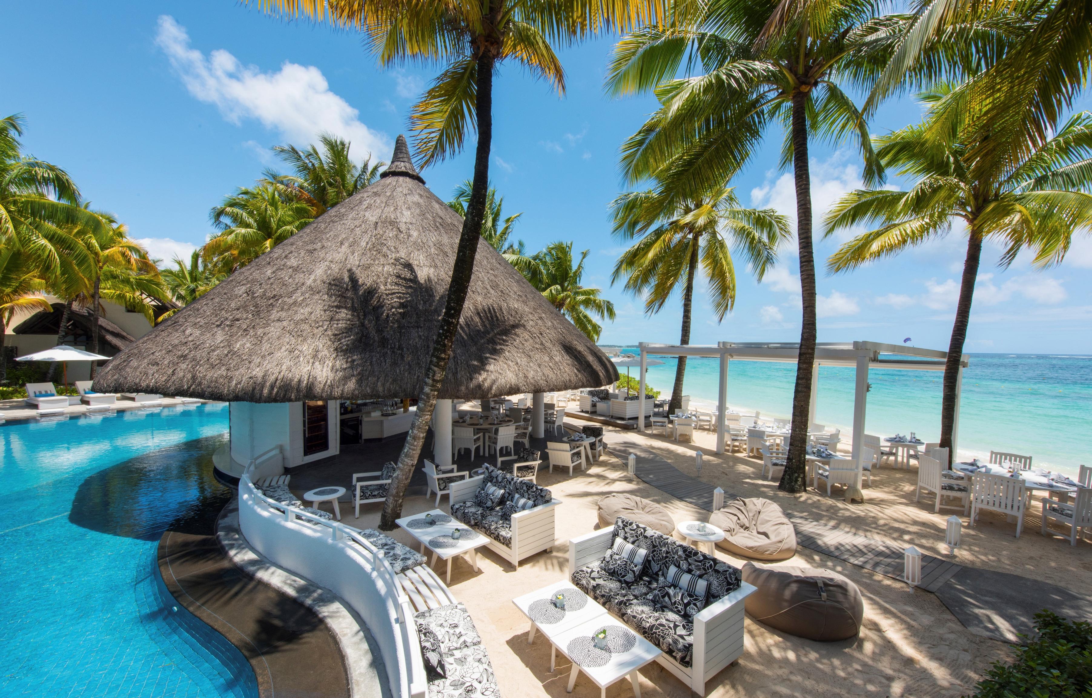 Constance Belle Mare Plage Esterno foto Beach at the resort