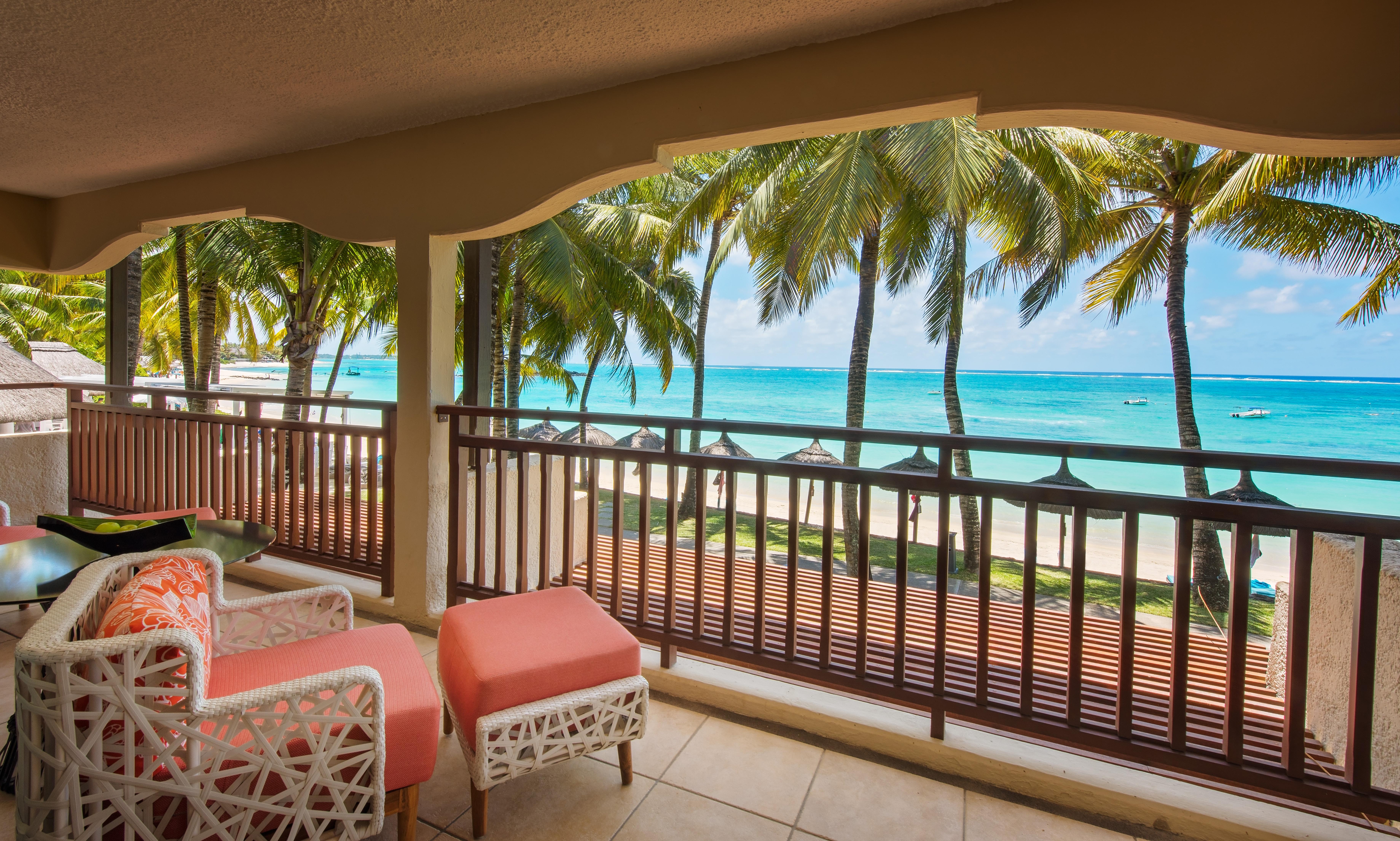 Constance Belle Mare Plage Esterno foto View from a suite at the Hilton La Romana