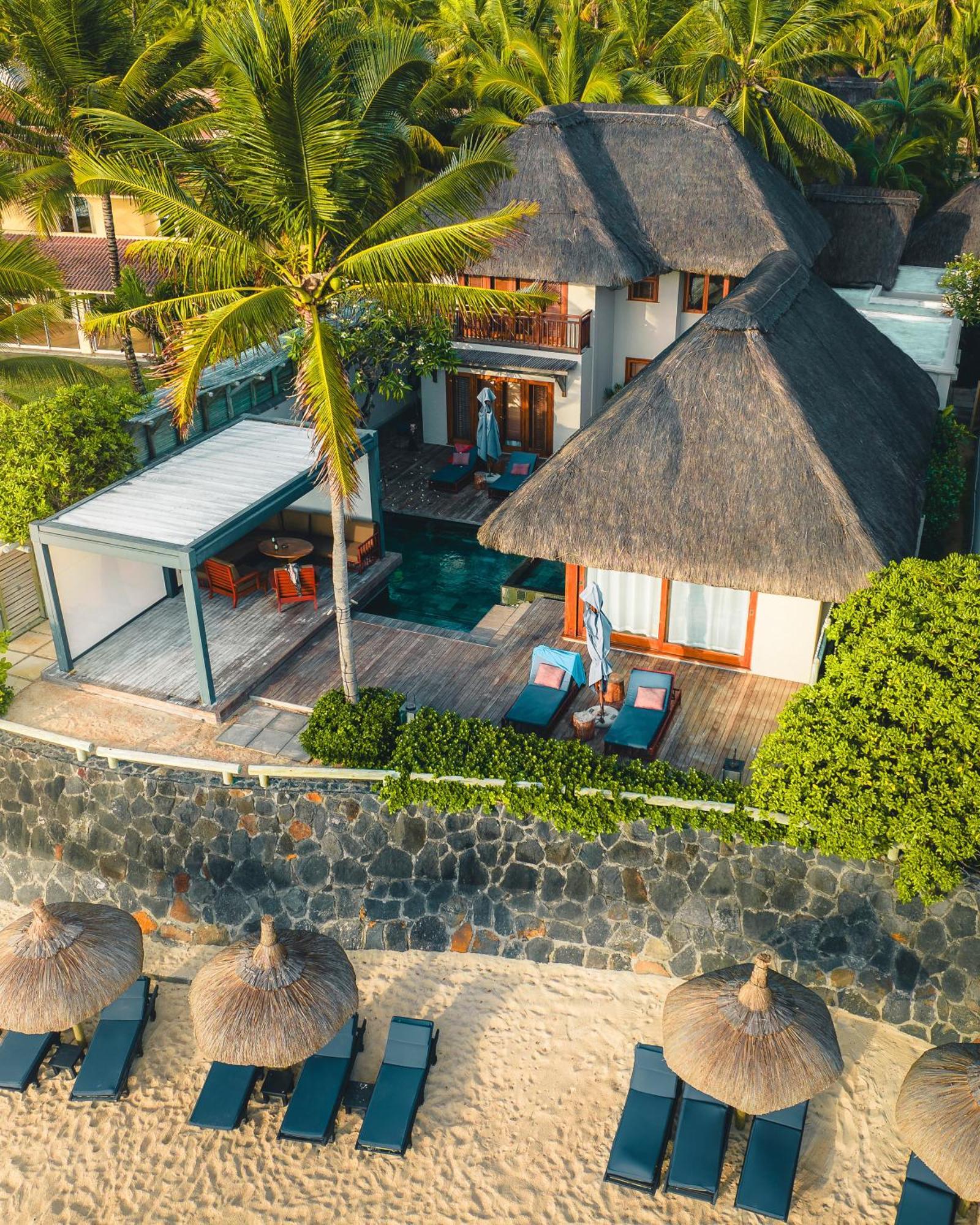 Constance Belle Mare Plage Esterno foto A villa at the resort